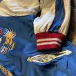 画像9: 港商 & CO. スペシャルエディション スカジャン “JAPAN MAP” × “CHERRY BLOSSOMS & EAGLE” (HAND PRINT)  TT15277 125)ブルー (9)