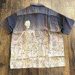 画像1: サンサーフ × 河鍋暁斎 スペシャルエディション 和柄アロハ “画鬼 狂斎” SS39129 119)ブラック (1)