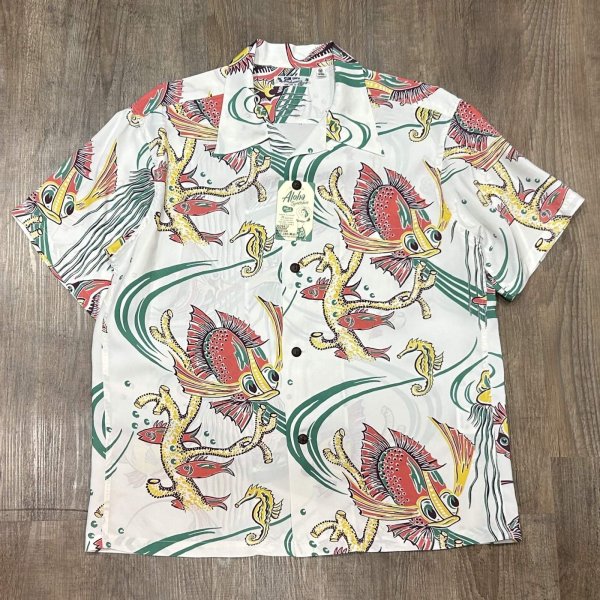 画像1: サンサーフ  半袖 アロハシャツ バグ アイド フィッシュ アメカジ ハワイアン SS39417 105)オフホワイト (1)
